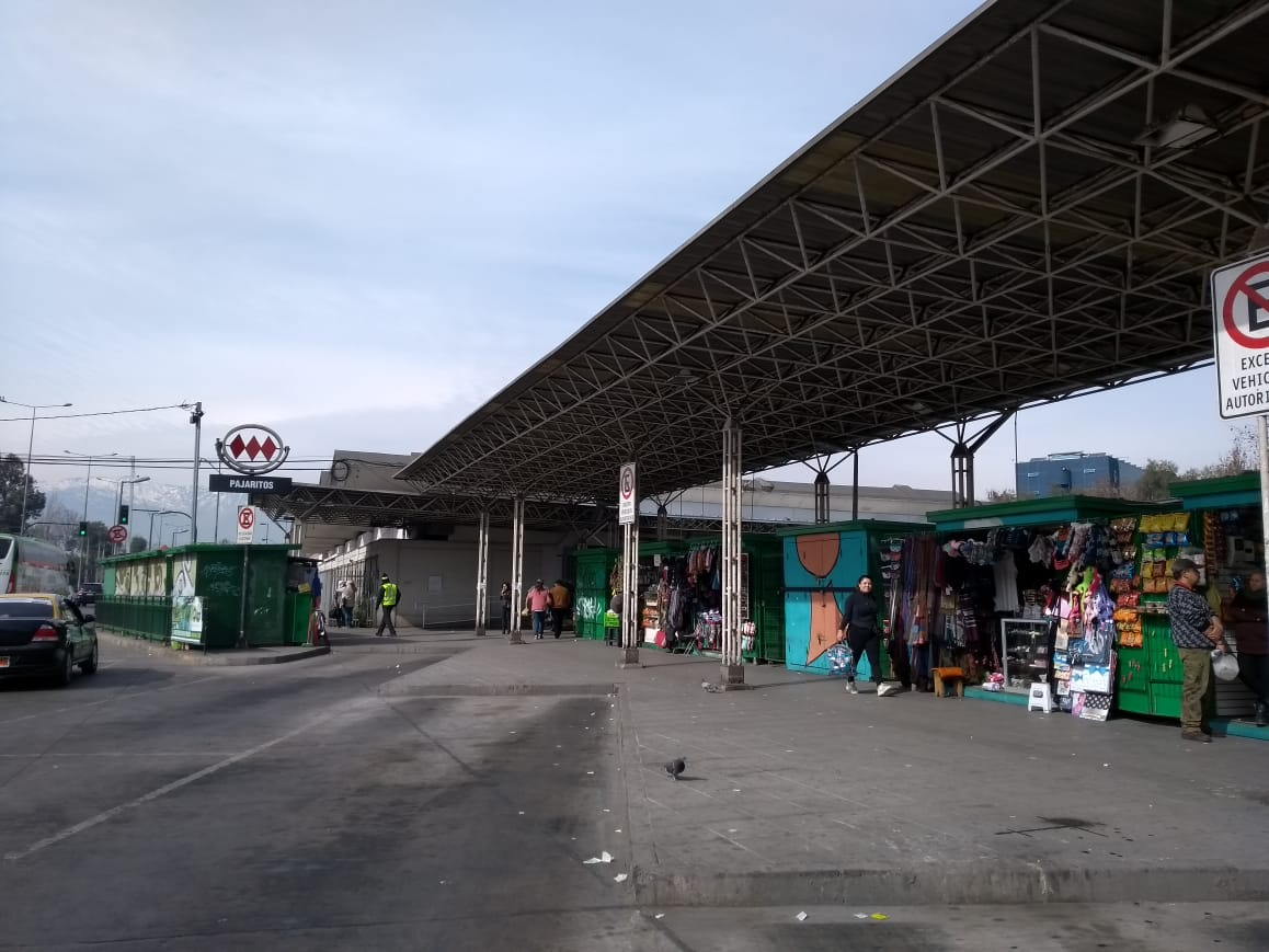 Drop off point at Pajaritos Metro for buses from the airport. From here you can enter the bus terminal.
